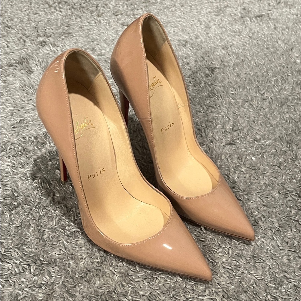 Christian Louboutin Beige Patent Leather Heels